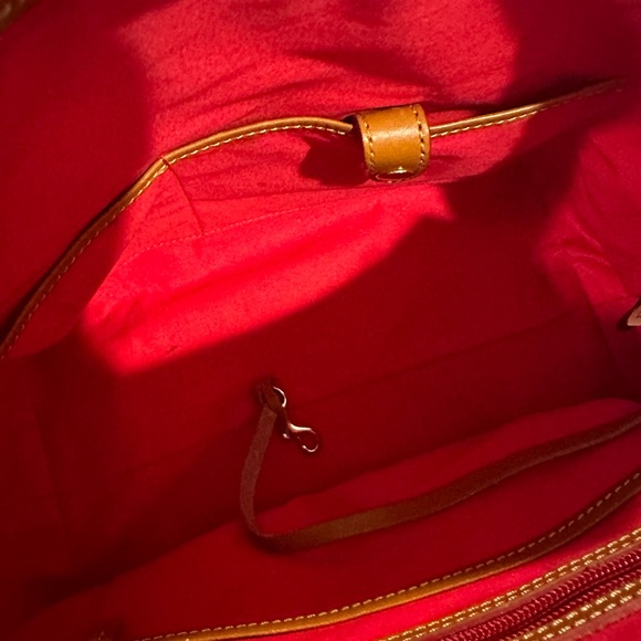 Dooney and Bourke satchel. - Picture 7 of 10